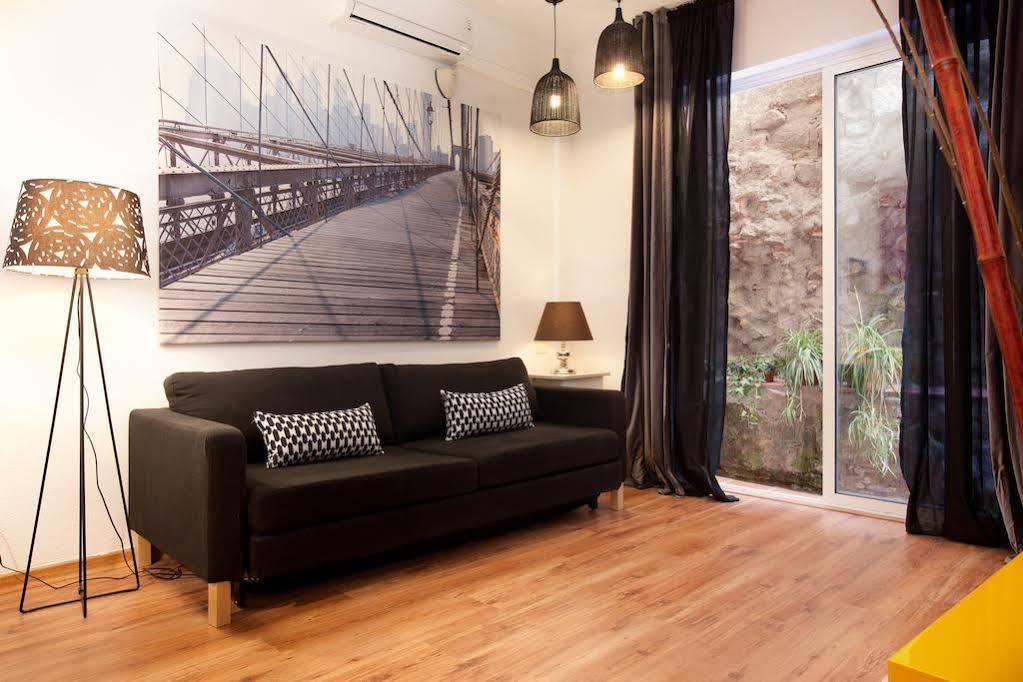 Portal Del Angel Barcelona Apartment Bagian luar foto